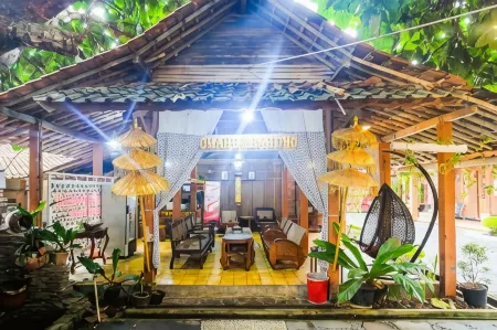 RedDoorz Syariah Near Akmil Magelang Отели в г. Mertoyudan