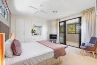 Noosa Village River Resort - parking