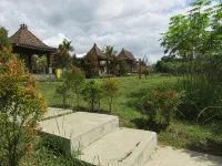 Balkondes Bumiharjo (Kampung Dolanan) Hotels in Magelang Regency