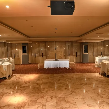 Hotel Eken Prestige