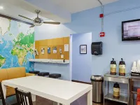 Central Park West Hostel Các khách sạn gần Khu Upper West Side
