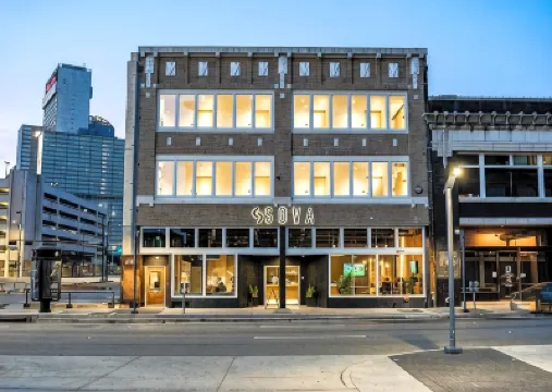 Sova Micro-Room & Social Hotel Hotels near Dallas Arts District