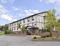 Super 8 by Wyndham Norwich Hotels in Chenango County