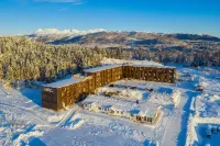 Aiden by Best Western Harstad Narvik Airport - parking