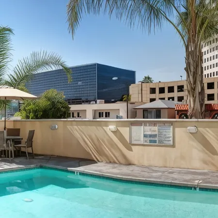 Best Western Plus Media Center Inn Suites