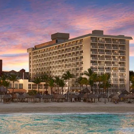 The Sunny Miami Sunny Isles Beach, Curio Collection by Hilton