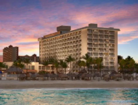 The Sunny Miami Sunny Isles Beach, Curio Collection by Hilton