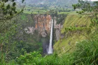 Villa Greenhill Sibolangit Chaster Hotels in Sibolangit