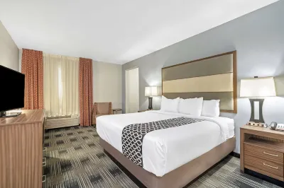 La Quinta Inn & Suites by Wyndham Guthrie Hotels in der Nähe von Apothecary Garden