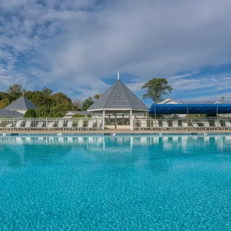 Ogunquit Hotel and Suites Отели в г. Оганкит