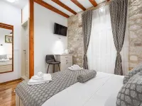 Stephane City Vibe Suites - Double Room Hotels in Trogir