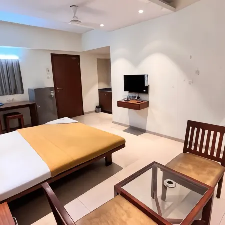 Hotel Sumanchandra Suites