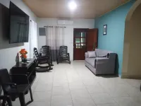 Casa Cardona , A charming 2bedroom and 2 bathroom house in TELA! Hotels in Tela