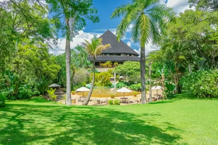Safari Park Hotel
