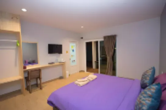 Green 2 Hotels in Khlung