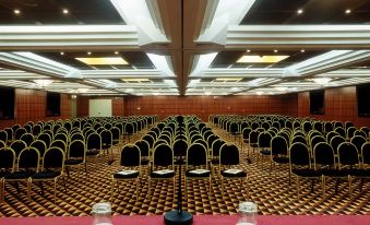 Ramada by Wyndham Naples
