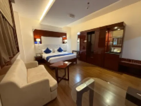 Golden Tulip Headington