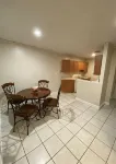 Great Location! Walk to Shands/UF/VA/Vet - Condos