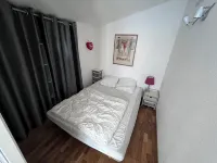 Apartment, swimming pool, park, 2 bedrooms and sleeping area, 6 adults, double terrace - 2星級