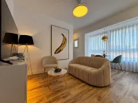 PIO Xll XXl B - Bright, central, and cozy - Homestays