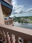 Riverbank Suites Riverview 507