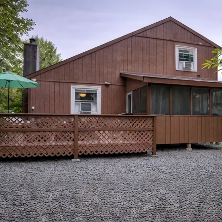 Charming Resort Home. Pet-Friendly!