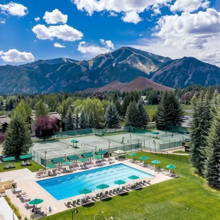 Atelier Allure - 2BD Mountain View + Free Resort Amenities