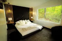 Rekindled @ The Patch, lux couples getaway, hot tub, outdoor living. - Homestays