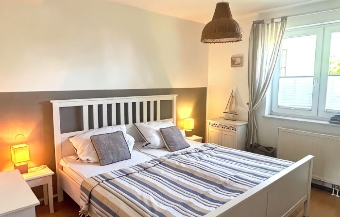 Cozy 2-room apartment with terrace near the beach