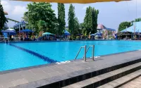 Hotel Galuh Prambanan - Swimmingpools