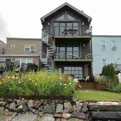 Waterfront Escape - Spectacular Views, Only 5 Minutes from Boston Airport Hotel Exterior