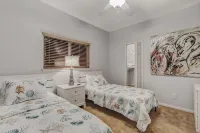 Ocean Oasis: Steps To Beach/Close to Mayo Sleeps8! - balcony