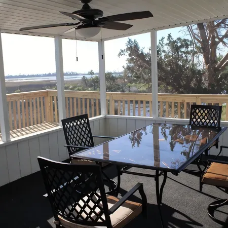 4 BR House in Horseshoe Beach: Your Fishing & Scalloping Adventure Starts Here Hotels in Dixie County