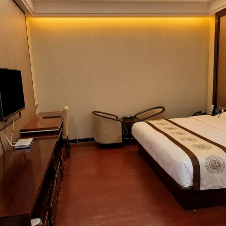 BI SHUI LAN TIAN GRAND HOTEL