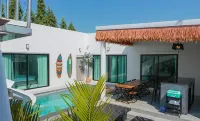 Beloved Bliss Pool Villa Bangsaen - Villas