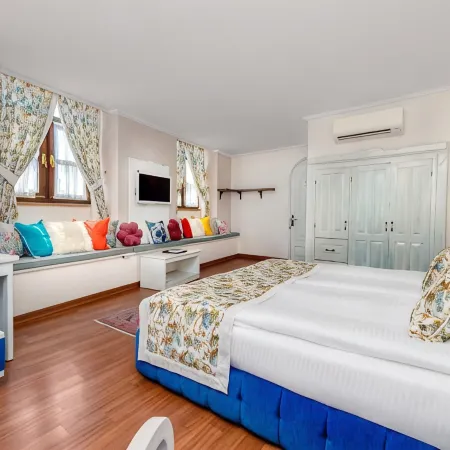 Adalya Port Hotel