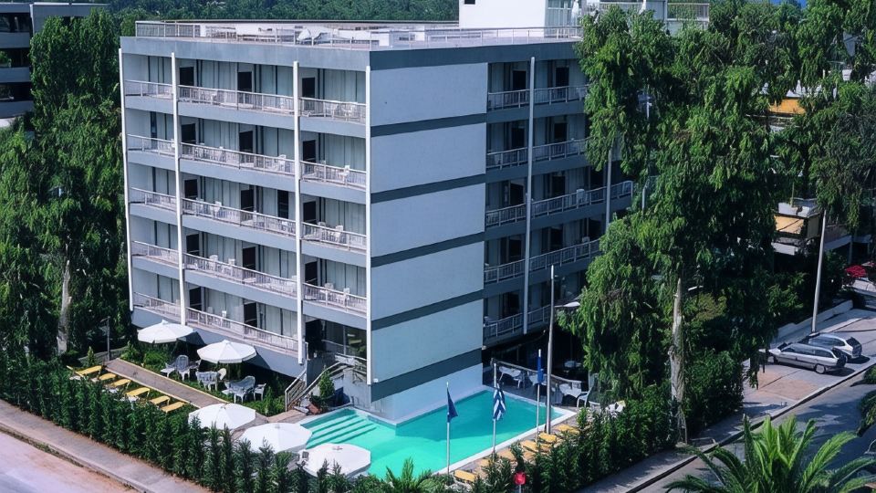 Sea View Cityscape Hotel