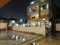 拉合爾新法塔赫飯店 阿里镇附近的飯店