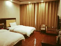 Golden Coast Hotel