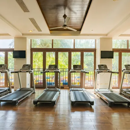 Aloha Oceanfront Suite Resort