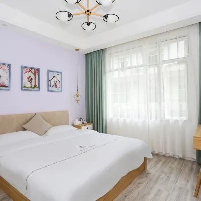 Yudu Lake Bin Boutique Apartment. Hotels near He Feng Orchid Town