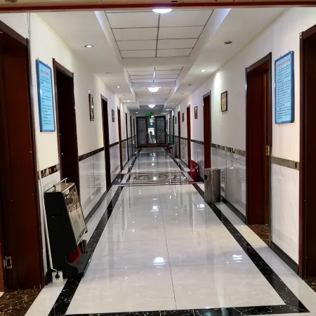 Chengde Yiju Hotel