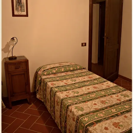 Farmhouse apartment between Siena and the sea relax pool WiFi 2 bedrooms 4-5p
