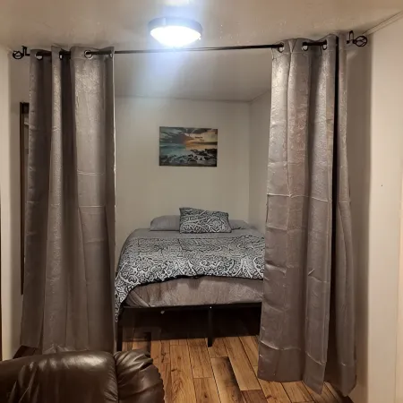 Summit Lake Escape - dog friendly cabin