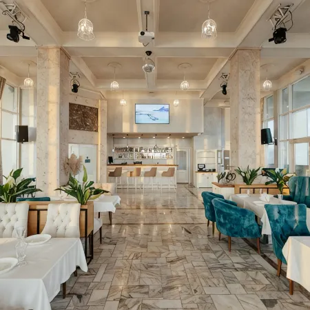 Amza Park Hotel