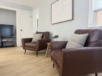 Downtown EVV Studio / Chandler C
