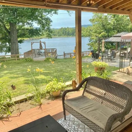 Upstate Waterfront Retreat 4000 sq ft with 2 Kitchens!!!