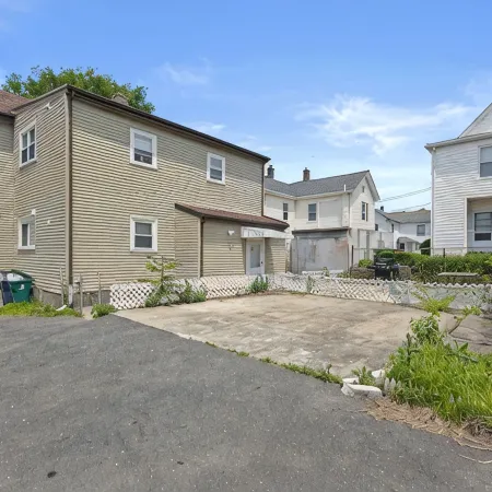 Totally Renovated 3Br Apartment