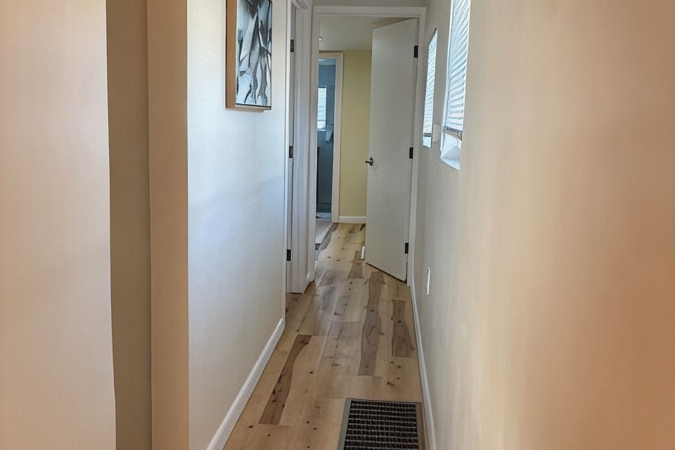 Photo 4 of 6