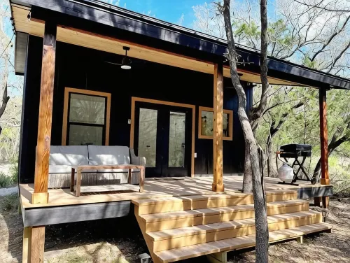 Dreamers Cozy Cabin